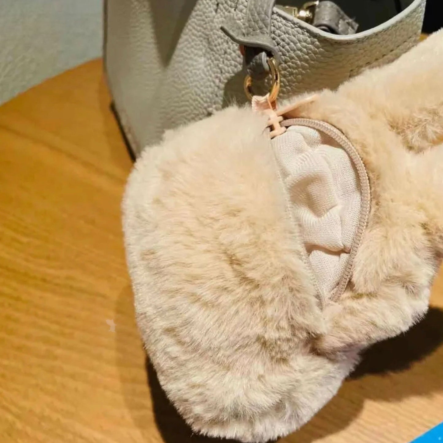 Starbucks Leather Forest Grey/Gray Bag w/Plush Brown Rabbit Coin-Purse, China